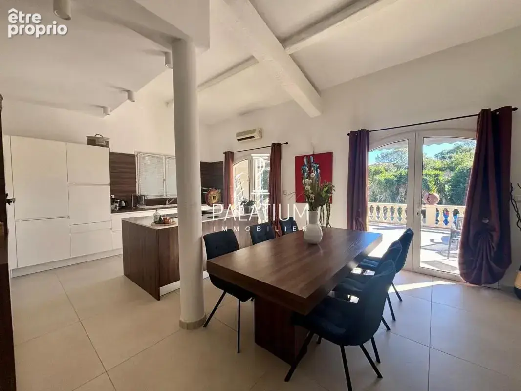 St Raphael Charmante Maison avec piscine 160 m2 - photo 10