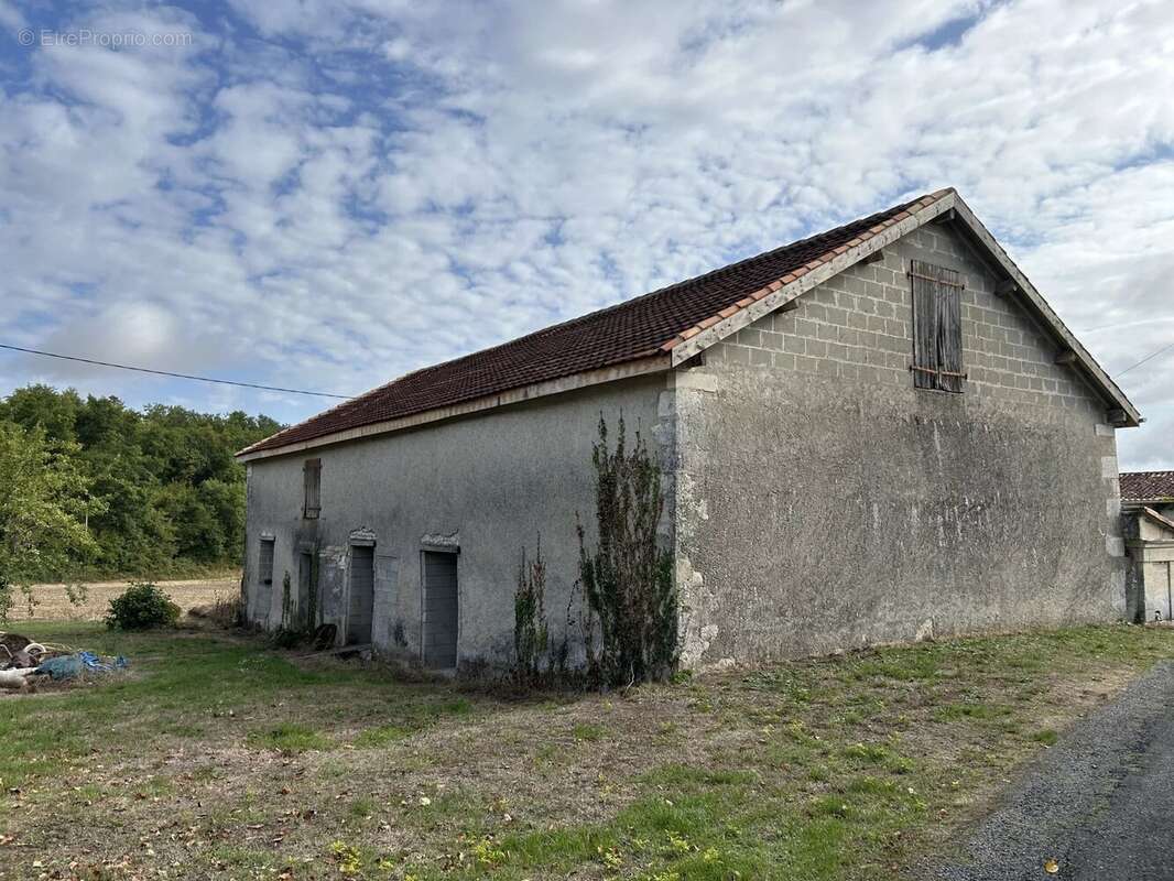 Maison à VERTEILLAC
