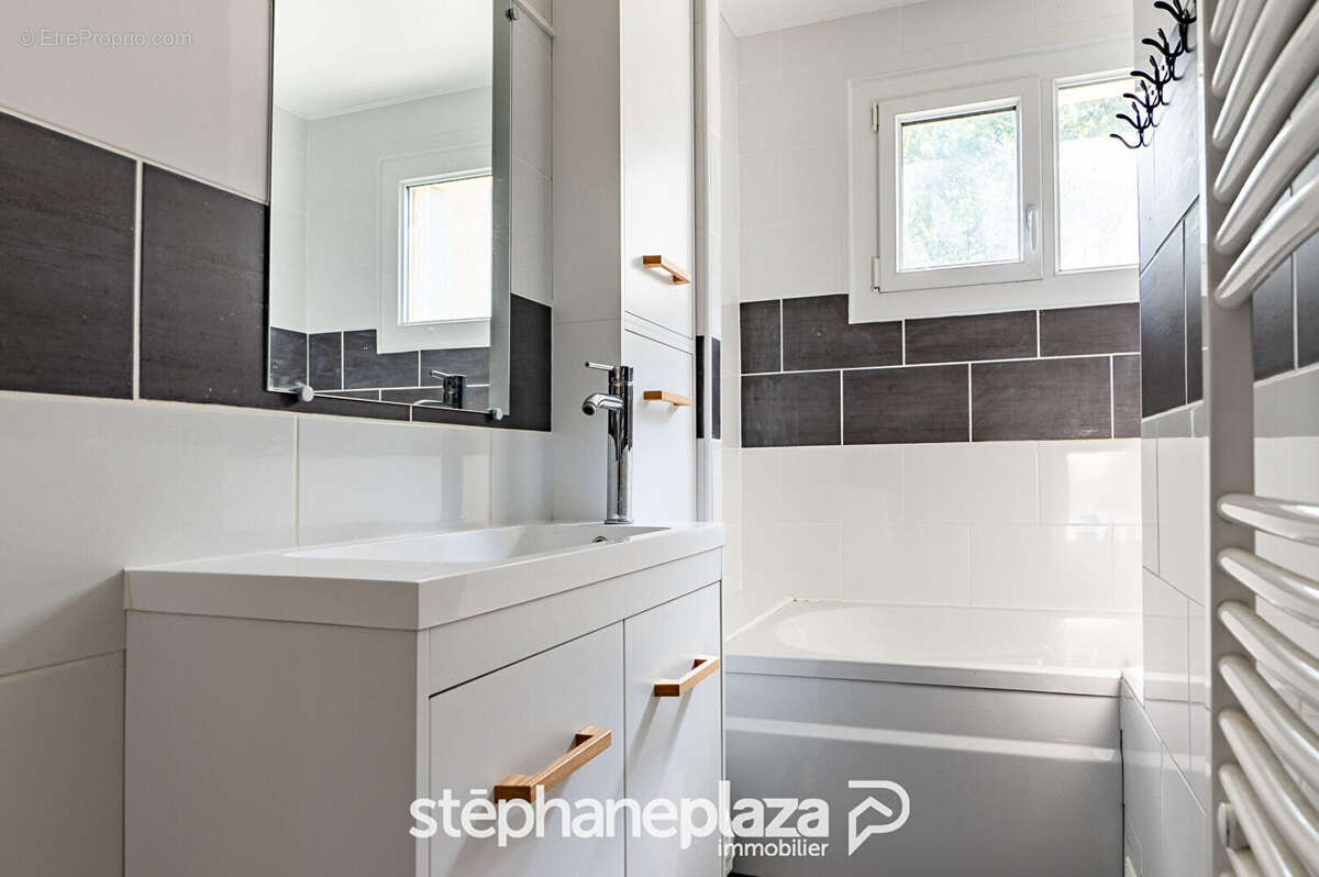 Maison à LA VILLE-DIEU-DU-TEMPLE