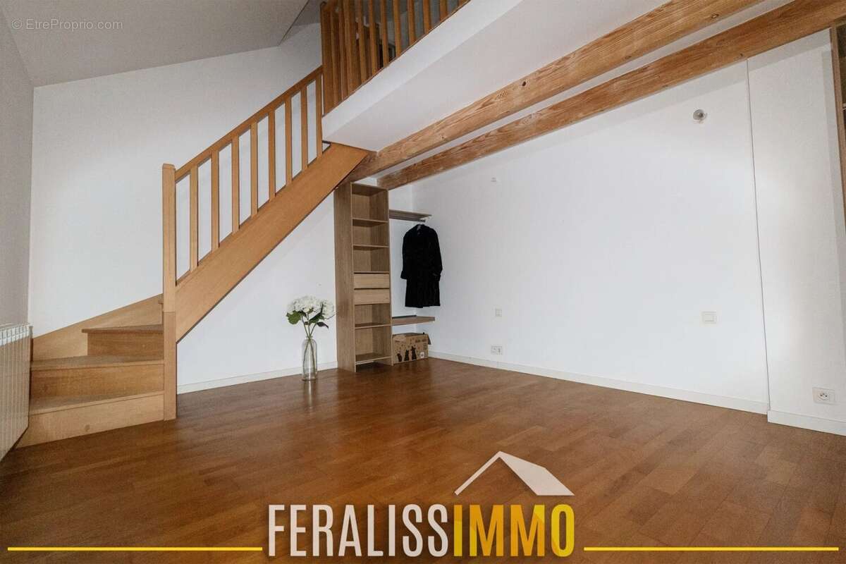 Maison à VAUX-SUR-SEINE