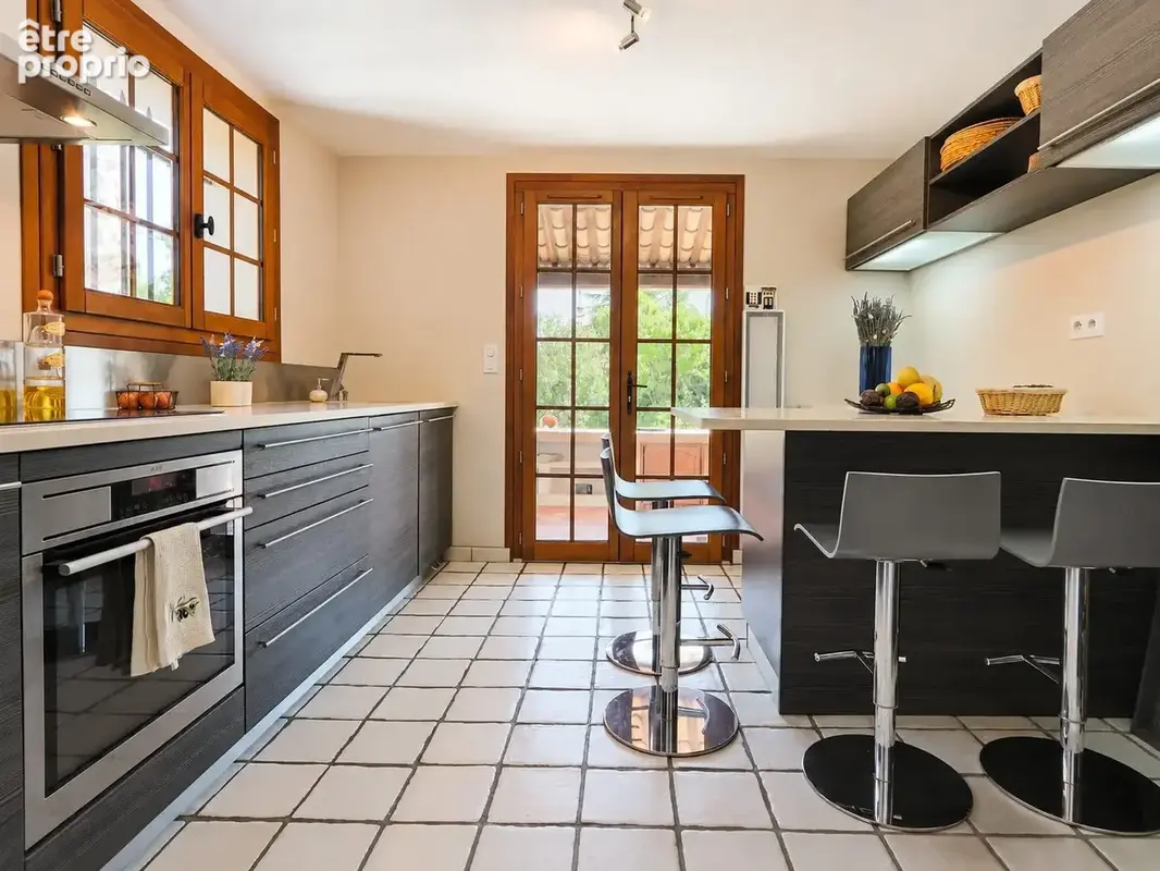 Maison 6 pièces 142 m² à vendre à La Roquebrussanne (83136) - photo 7
