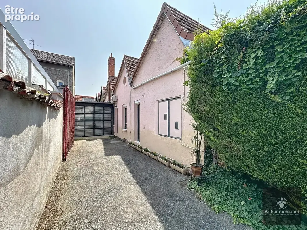 Photo Autres à Roanne au prix de 118 000€