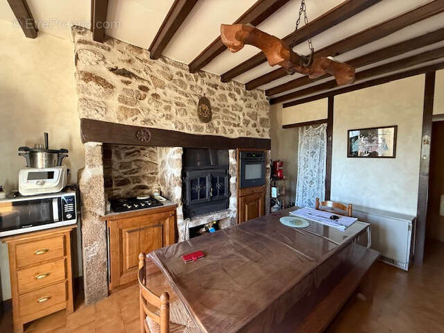 Maison à SAINT-SETIERS