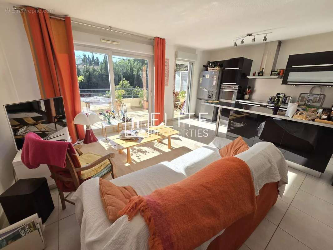 Appartement à MANDELIEU-LA-NAPOULE