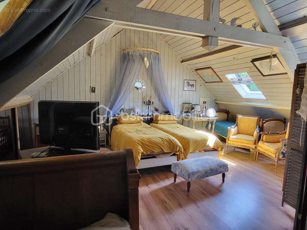 Maison à BOUZY-LA-FORET