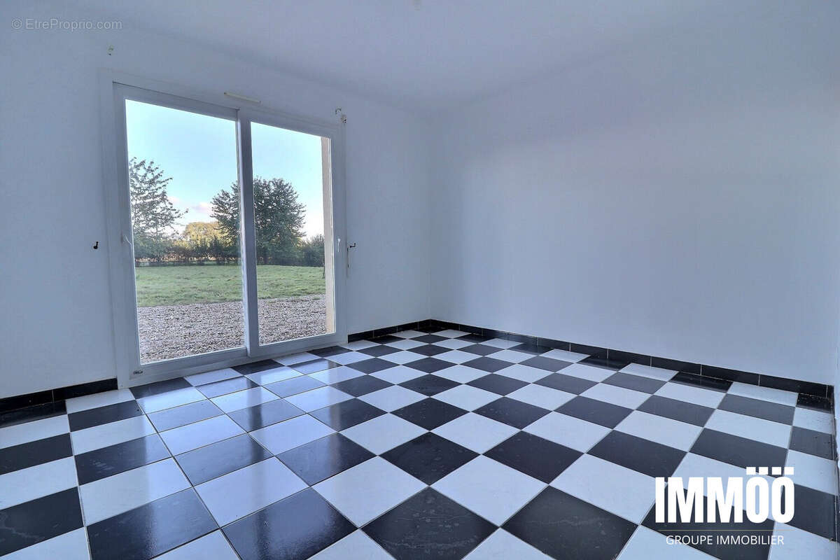 Maison 124 m² à Le Mesnil-Sous-Jumieges  - photo 9