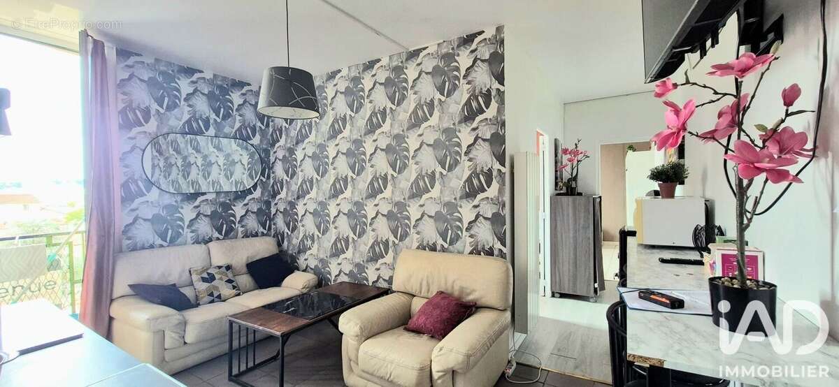 Appartement 46 m² à Saint-Etienne  - photo 6