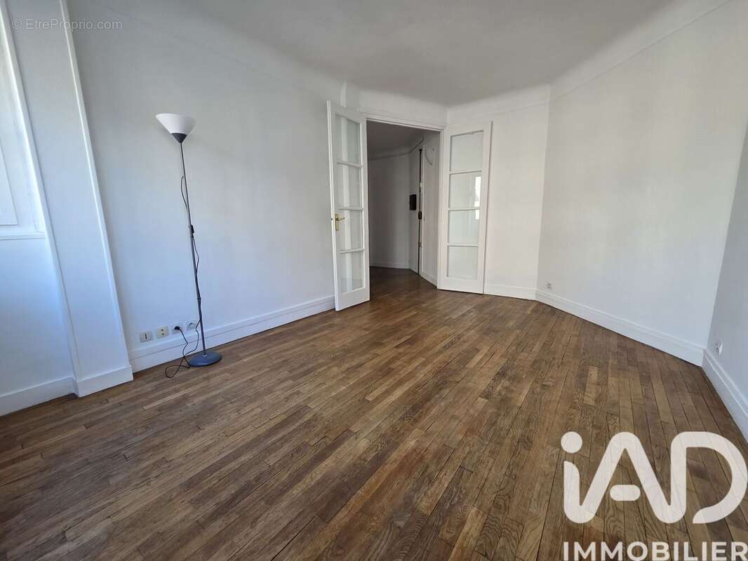 Photo 2 - Appartement à PARIS-20E