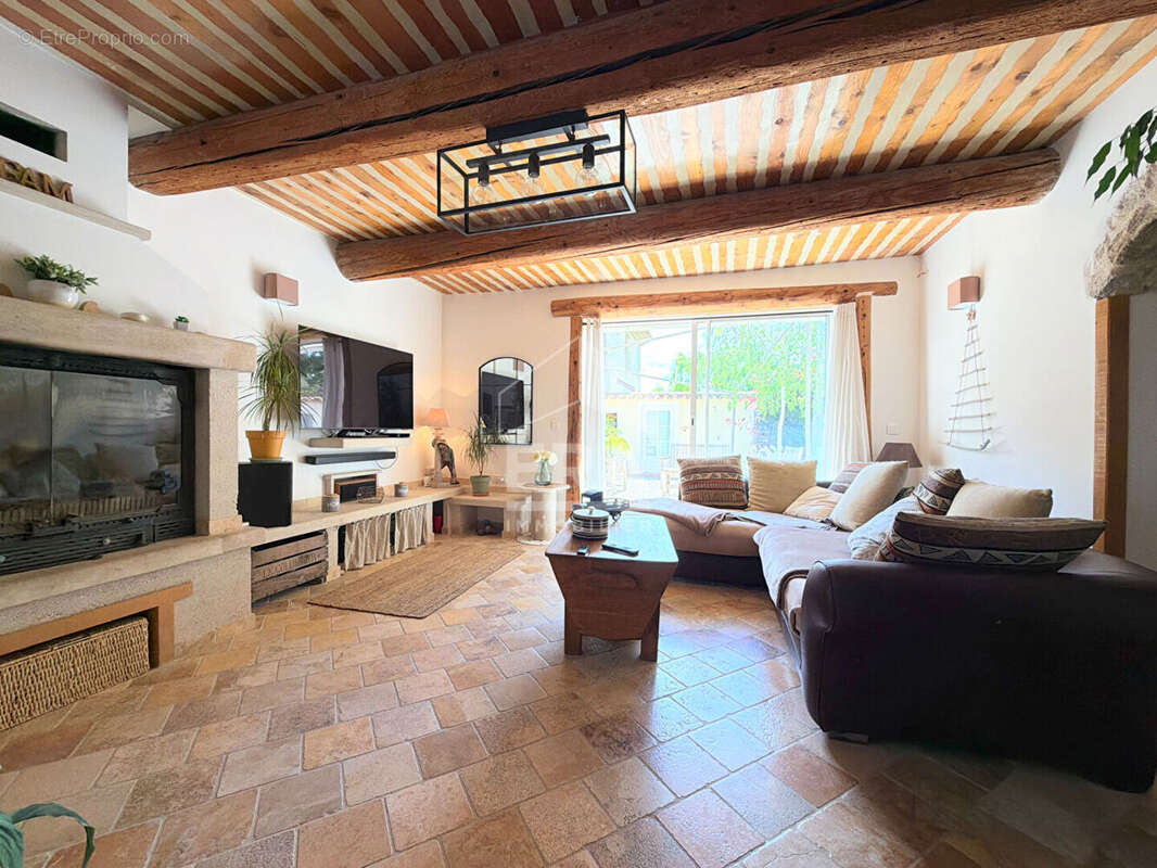 Maison à VILLELAURE