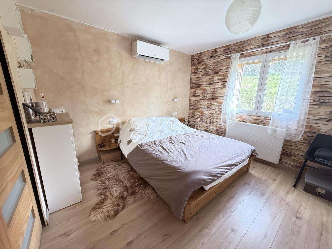 Maison à PONT-L&#039;EVEQUE