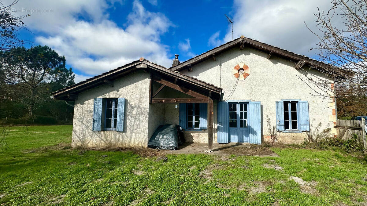 Maison à MOUSTEY