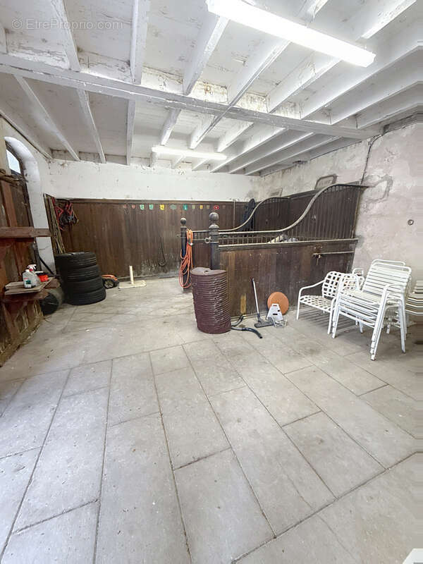 Maison à SAINT-BONNET-LE-CHATEAU