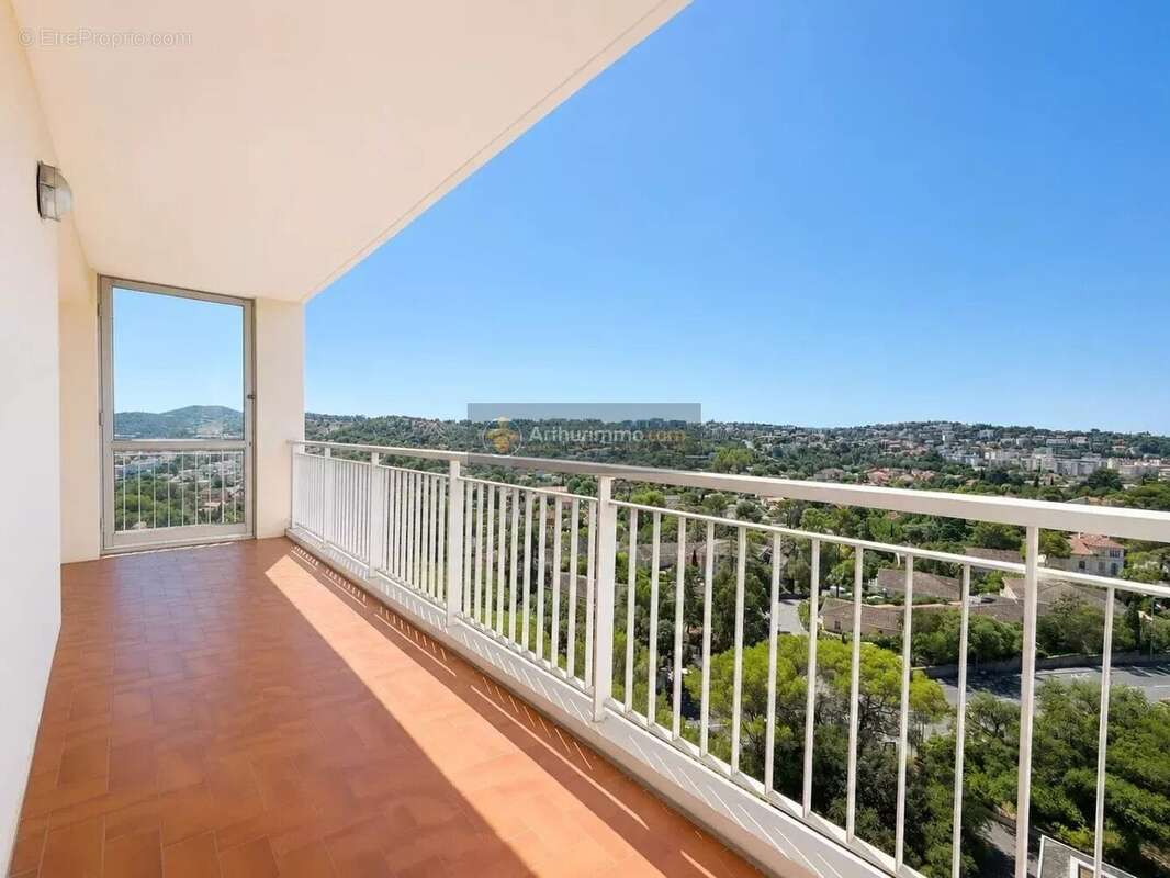 Appartement à SAINT-RAPHAEL