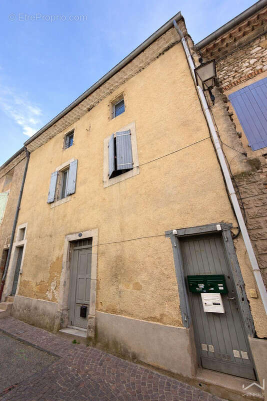 Appartement à CHATEAUNEUF-DU-RHONE