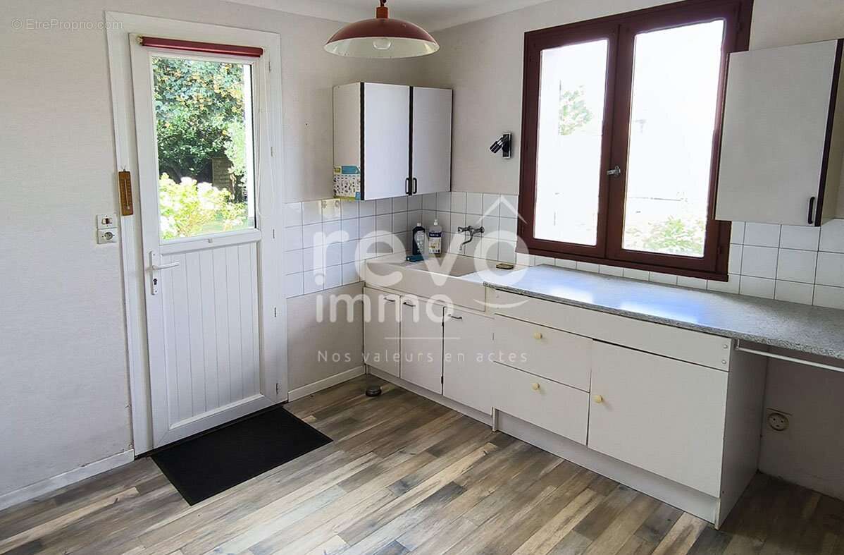 Maison à SAINT-JULIEN-DE-CONCELLES