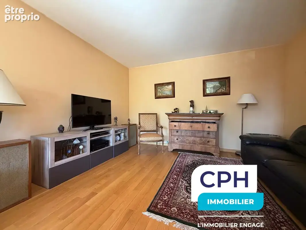 Appartement familial rare sur le marché, baigné du lumière - photo 4
