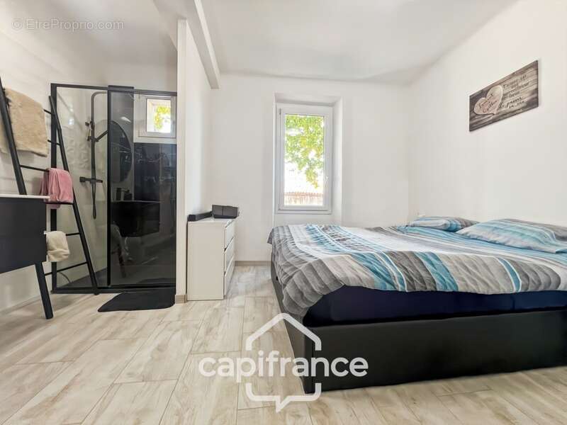 Maison à SAINT-CANNAT