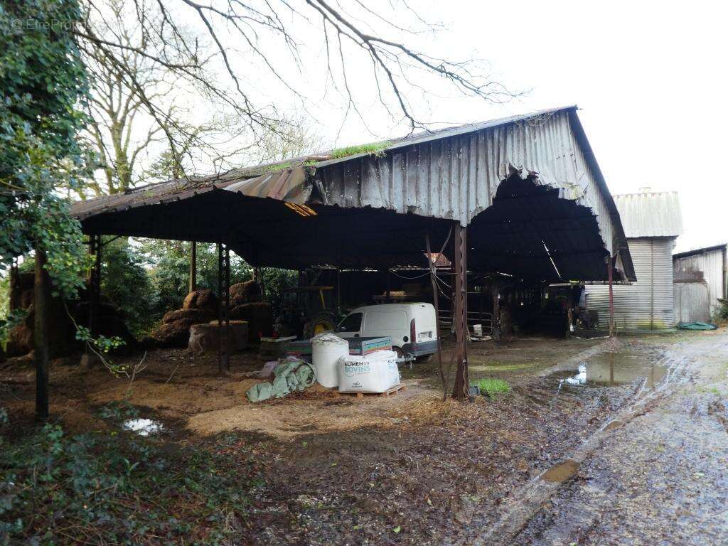Maison à LOCMALO