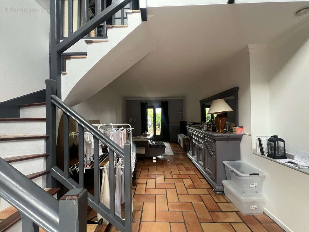 Maison à SARTROUVILLE