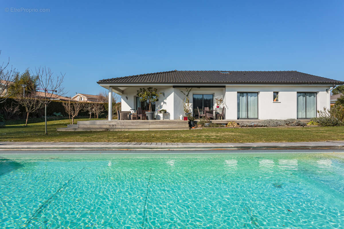 Maison à SAINT-MARTIN-DE-SEIGNANX