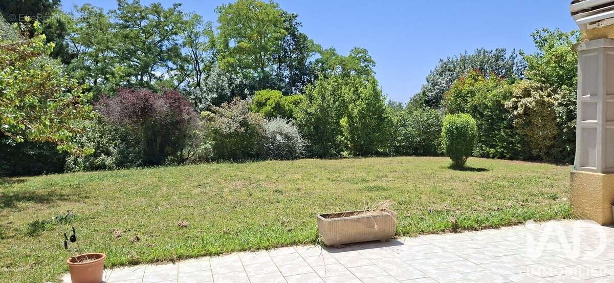 Maison 213 m² à Pomas  - photo 5