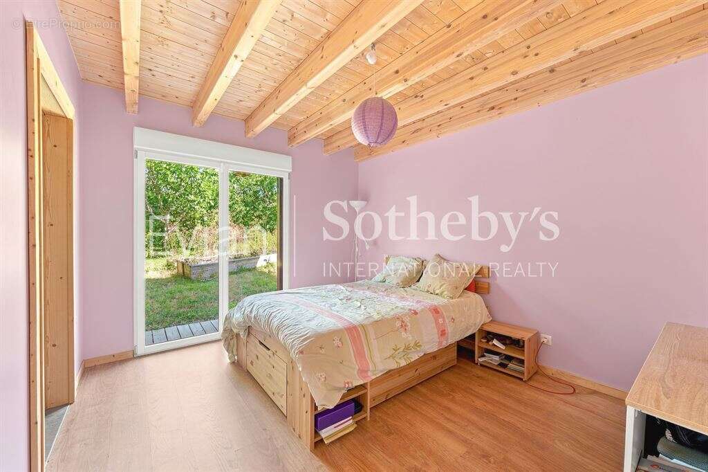 Neuvecelle, Maison contemporaine en ossature bois de 228 m² habitables. - photo 14