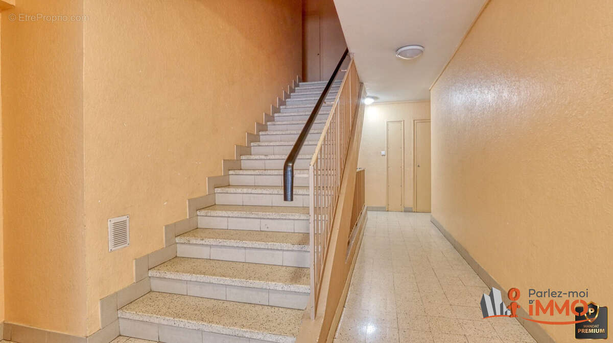 Appartement 59 m² à Saint-Etienne  - photo 9