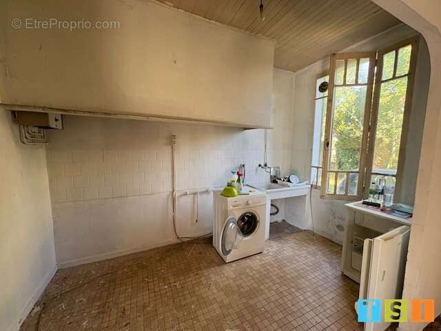 Maison à MONTREJEAU