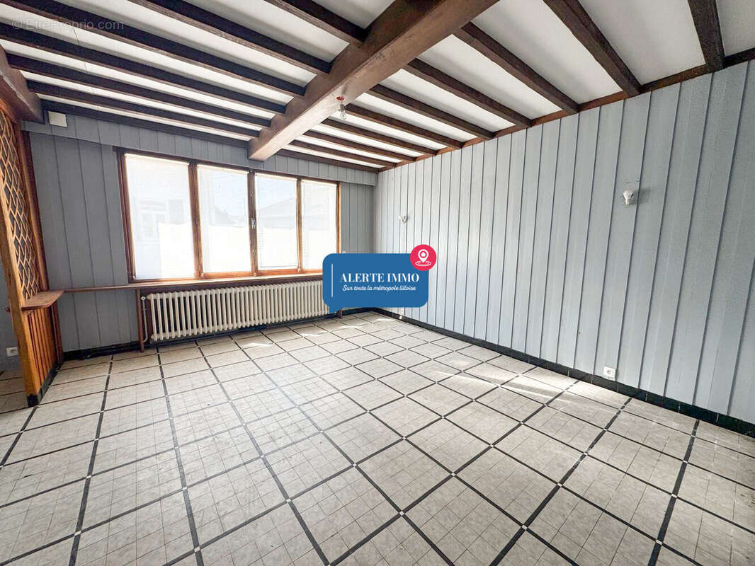 Maison à LA NEUVILLE