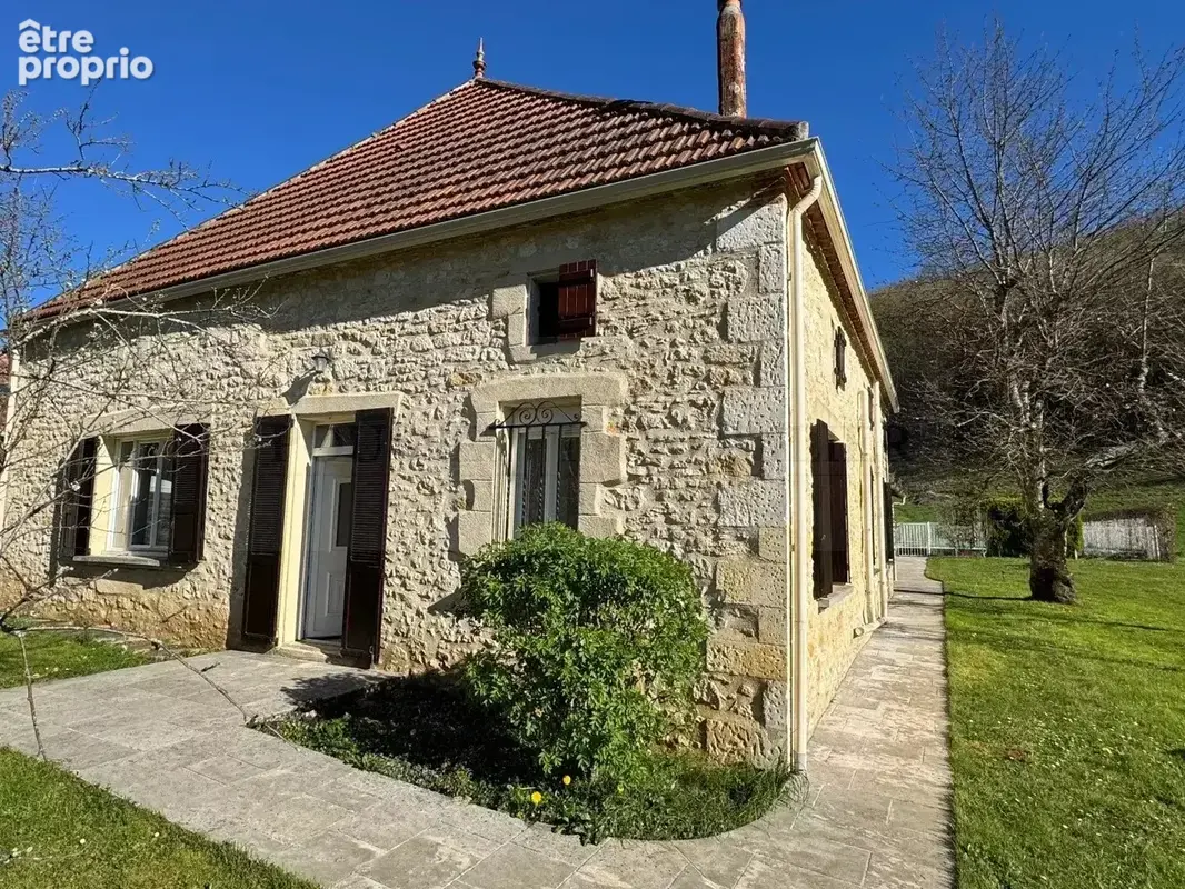 Belle propriété de campagne avec piscine sur 3.7 ha de terrain - photo 3