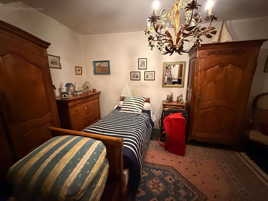 Maison à CAHUZAC-SUR-VERE