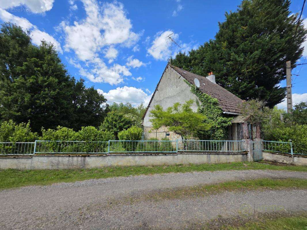 Maison à CHAZELET