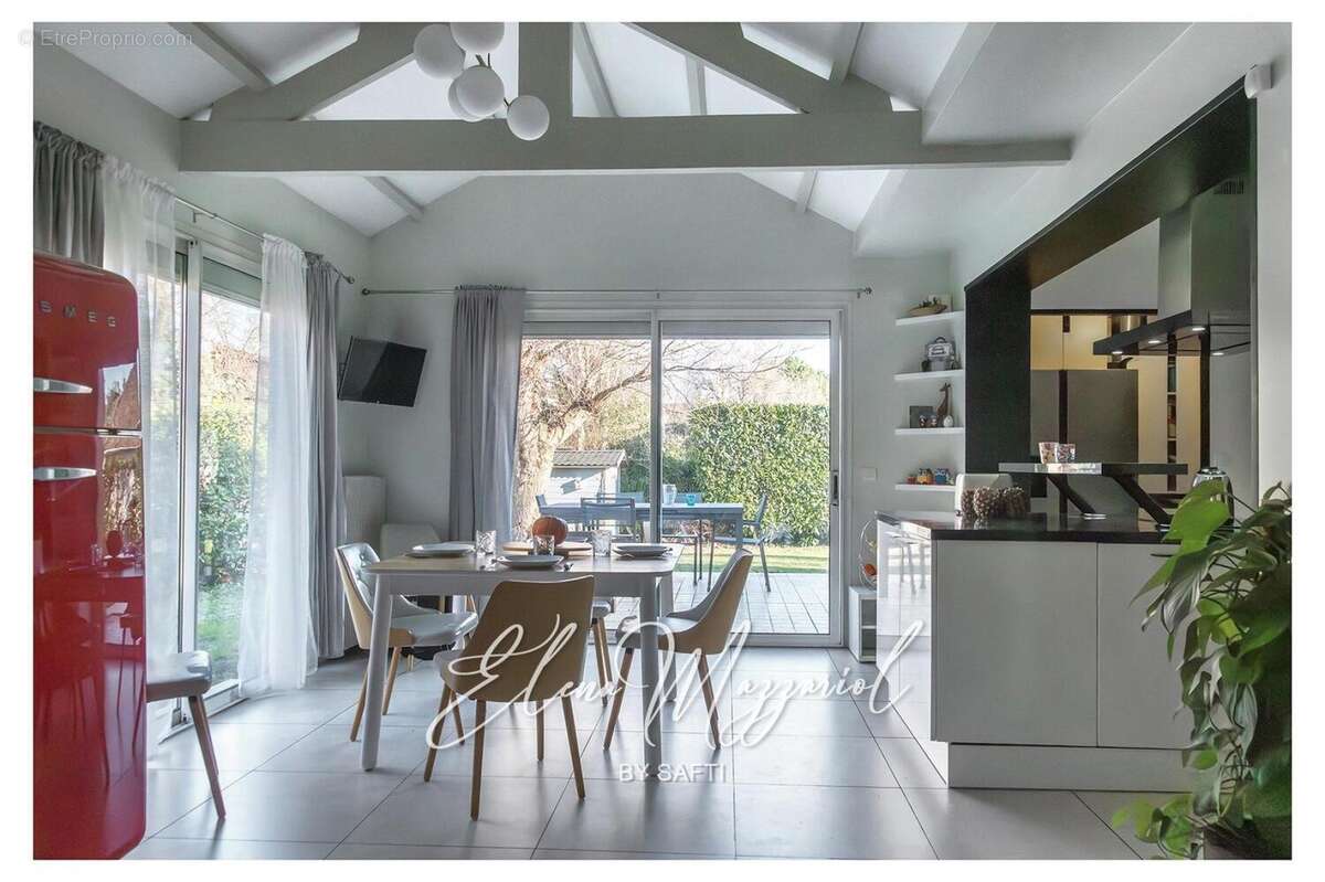 Photo 2 - Maison à MAREIL-MARLY