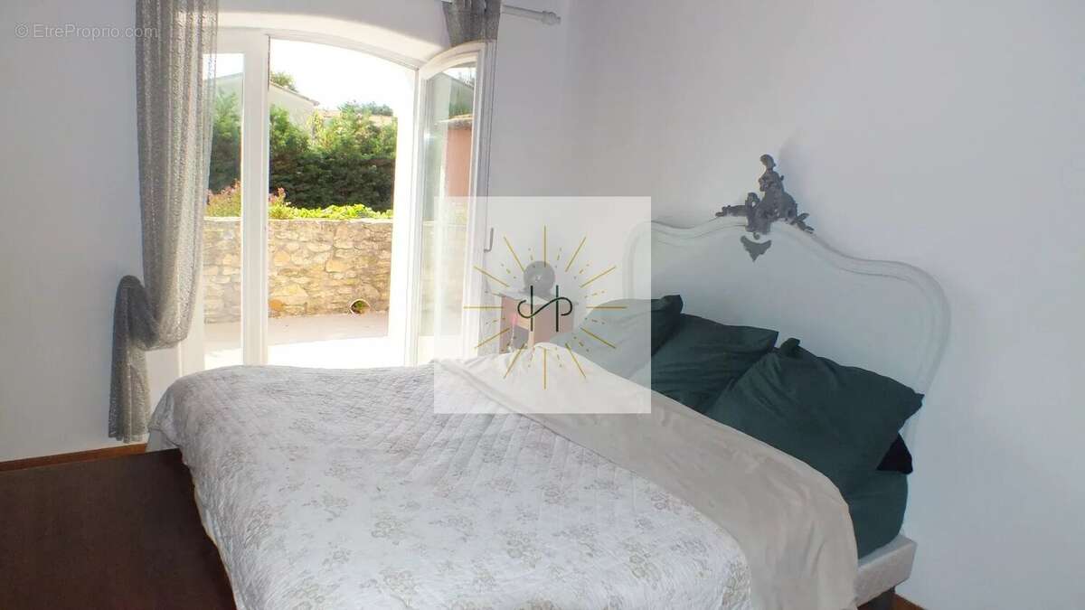 Maison à MONTELIMAR