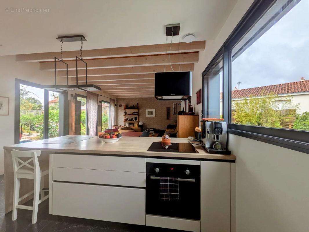 Maison de 5 pièces de 123 m² à Cugand - photo 3