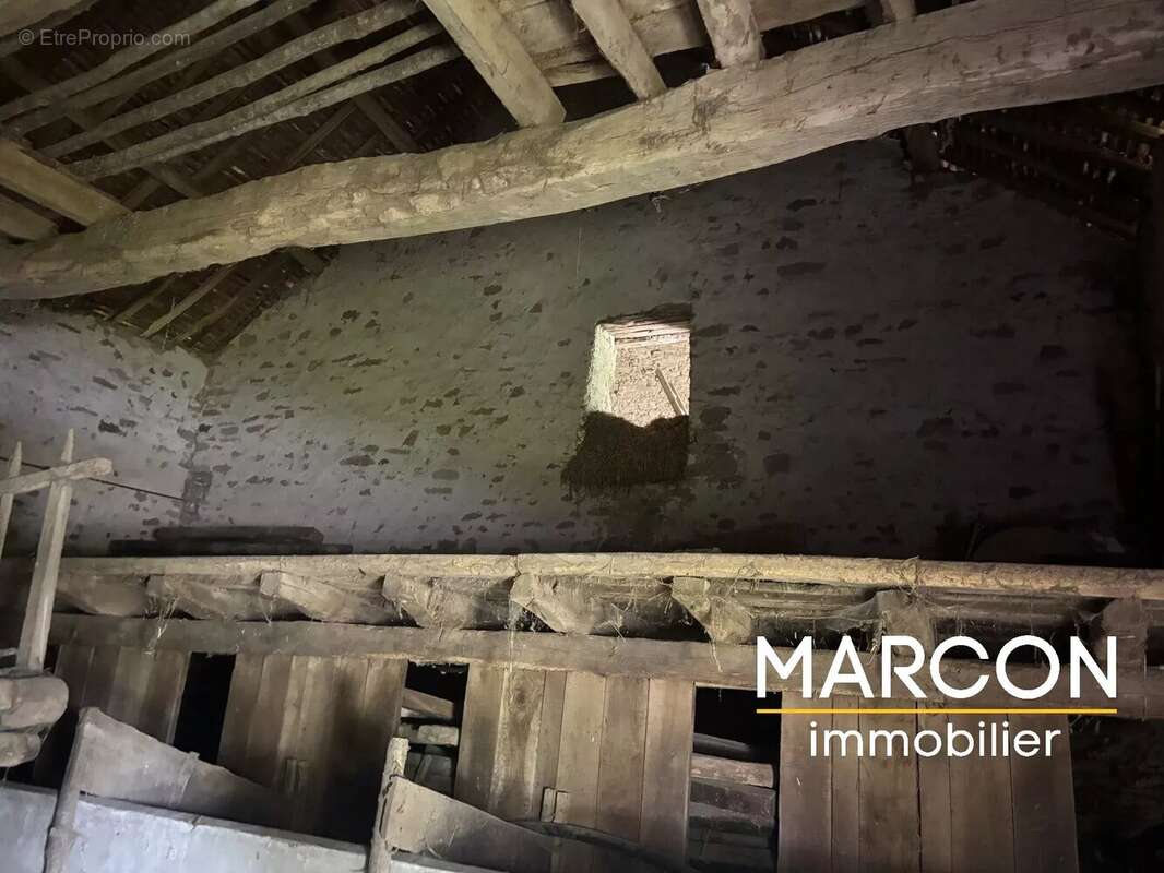 Maison à ARNAC-LA-POSTE