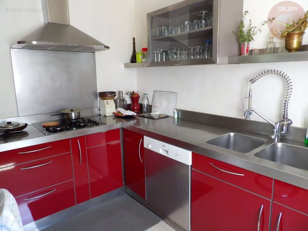 Villa familiale avec piscine,appartement indépendant et terrain arboré - photo 11