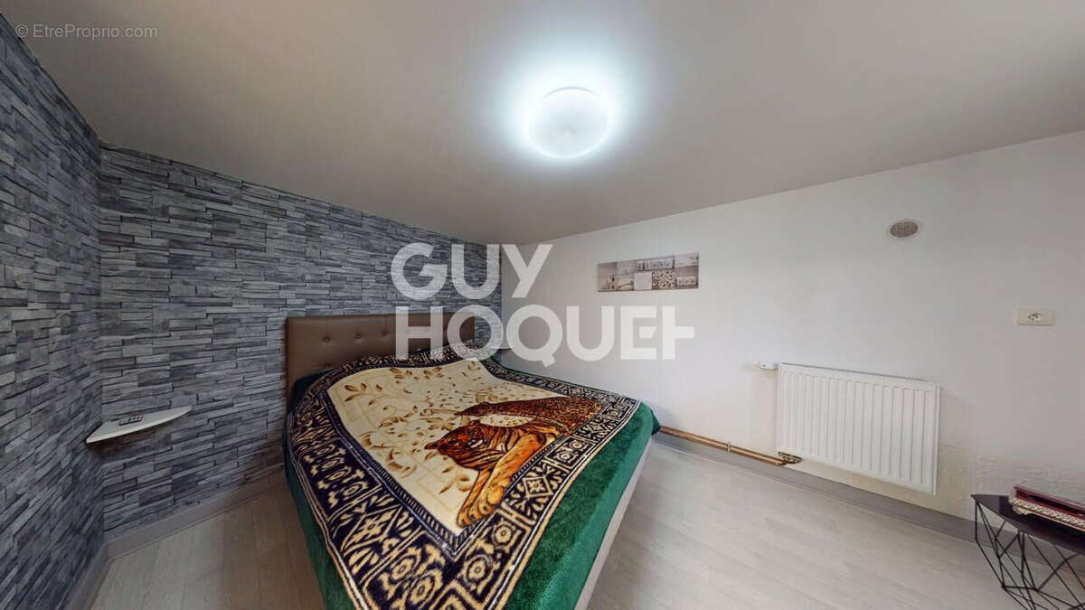 Maison à SAVIGNY-SUR-ORGE