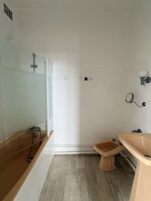 Maison à CHASSENEUIL-SUR-BONNIEURE