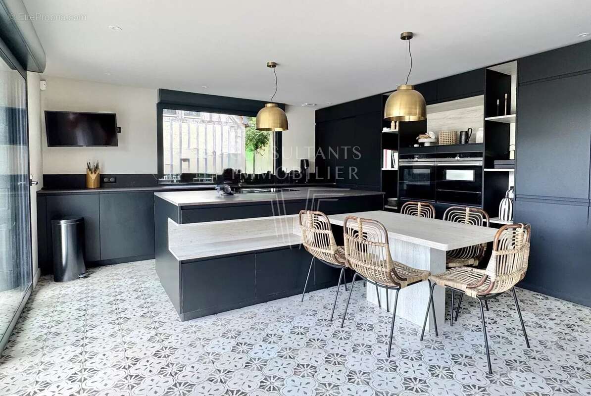 Propriété normande sur 1 ha avec piscine - photo 3