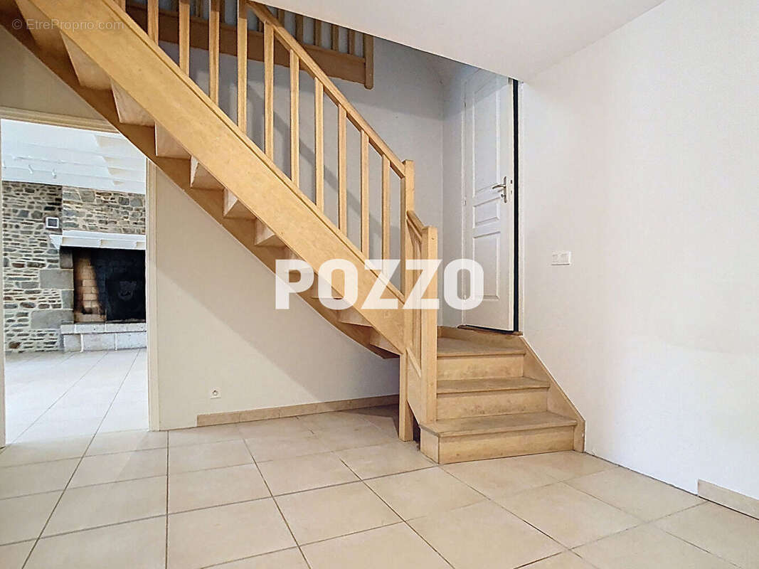 A Vendre - Sacey - Maison 7 pièce(s) 166 m² - photo 3