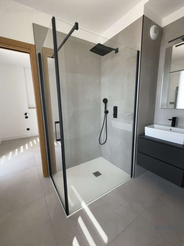Appartement à CASTRIES