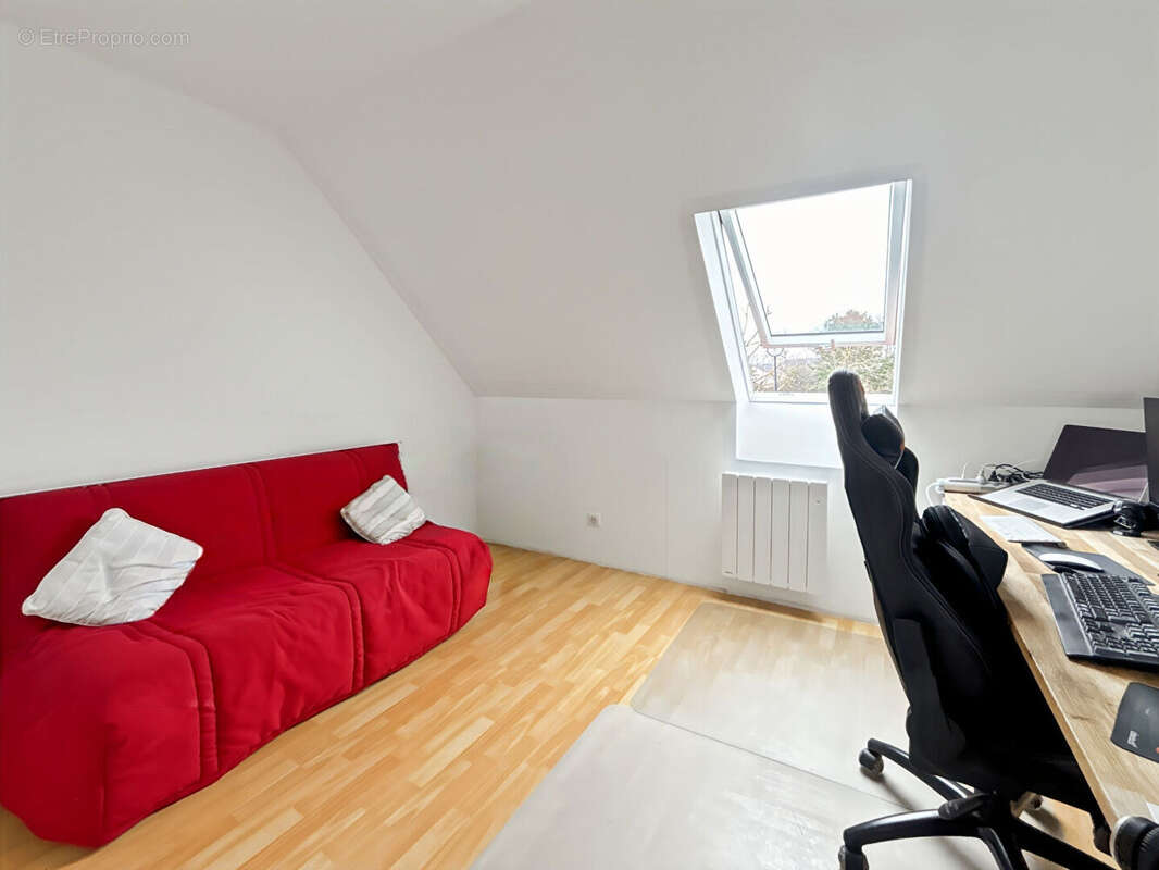 Maison à VERNEUIL-SUR-SEINE