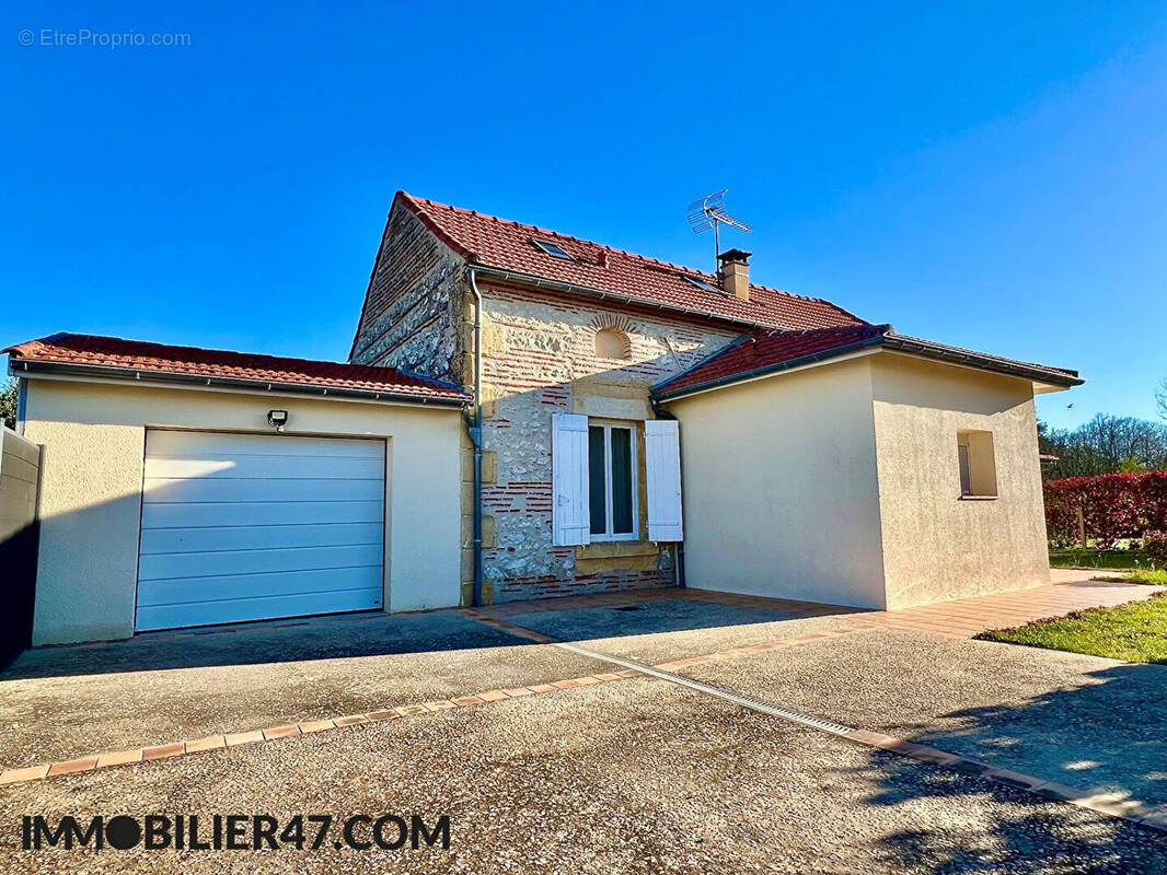 Maison à SAINTE-LIVRADE-SUR-LOT