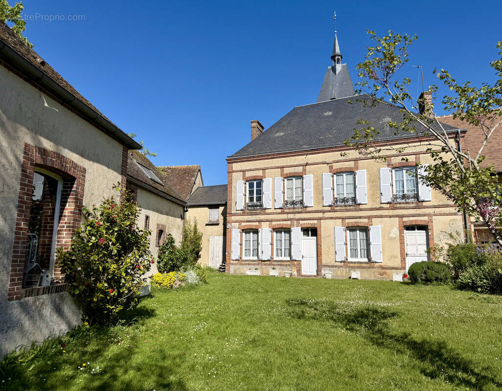 Maison à DIGNY
