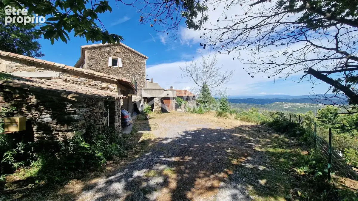 Maison à GRAVIERES