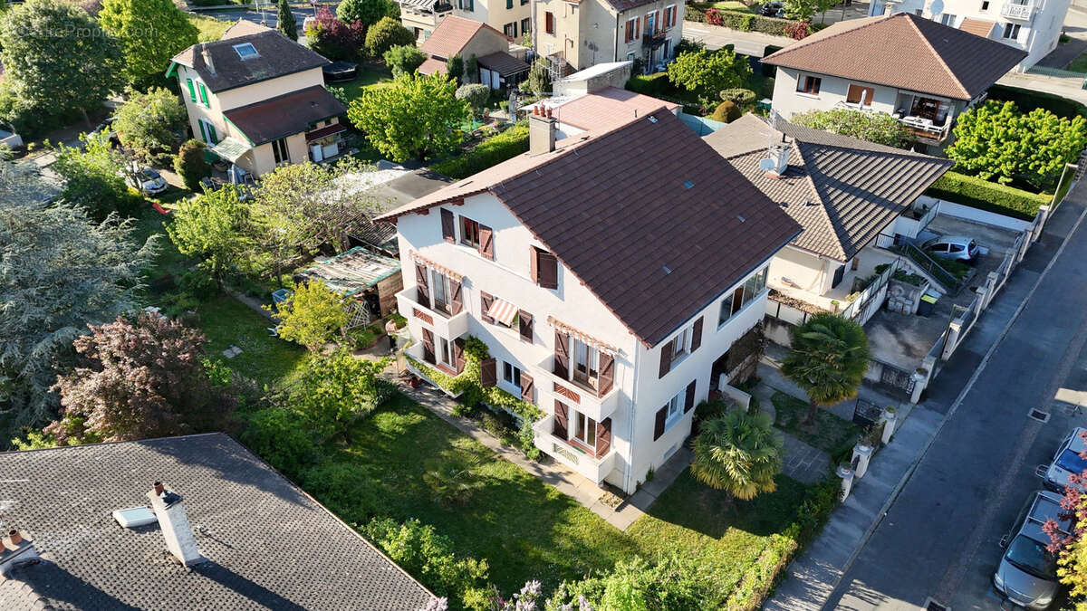 Appartement à VILLE-LA-GRAND