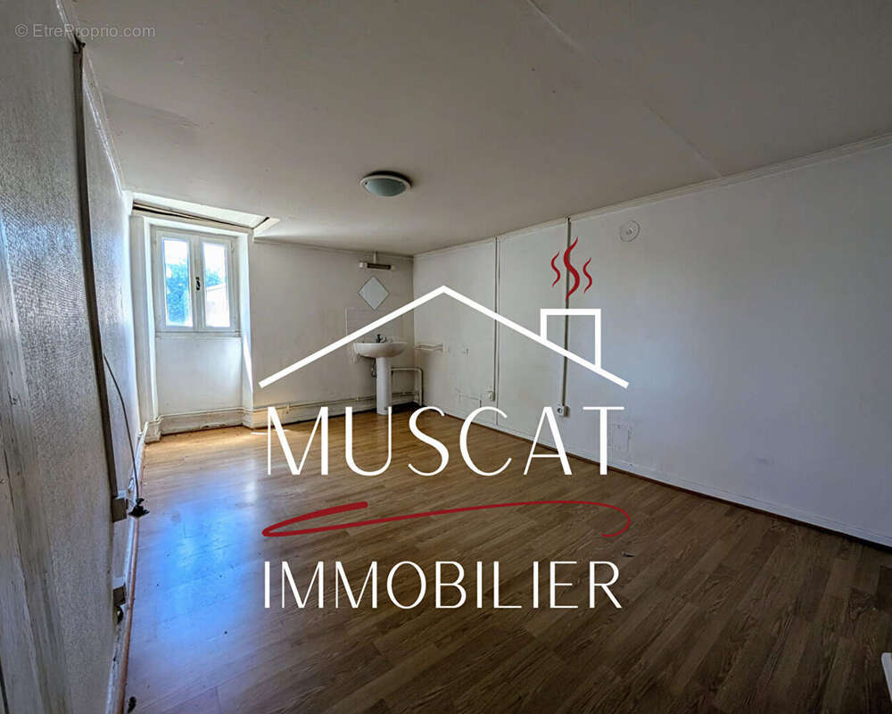 Maison à VILLEFONTAINE