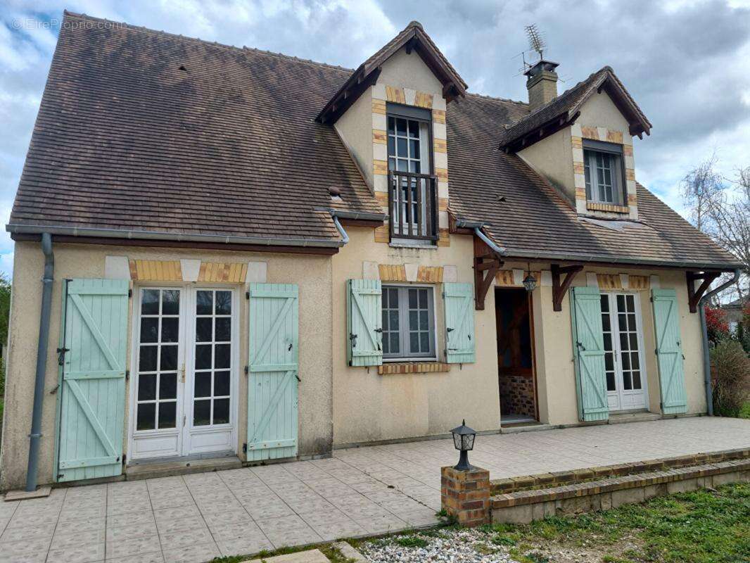 Maison à BONNEE