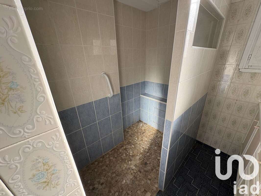 Photo 8 - Maison à SAINT-ETIENNE-DE-FONTBELLON